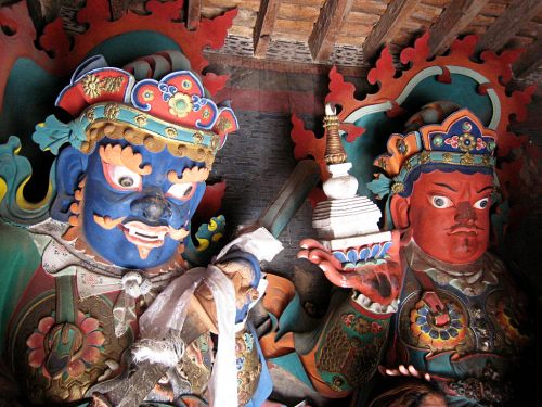 Statues in Tibet